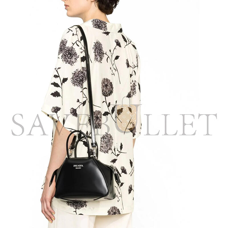 PRADA SMALL BRUSHED LEATHER PRADA SUPERNOVA HANDBAG 1BA366 (25.5*18*13.5cm)  PRADA SMALL BRUSHED LEATHER PRADA SUPERNOVA HANDBAG 1BA366 (25.5*18*13.5cm)